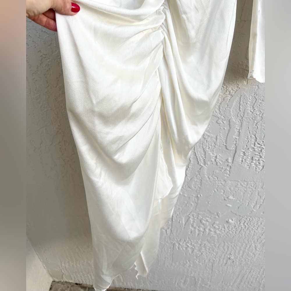 Mable maxi dress with strong sleeves and ruching NWT - Picture 8 of 11